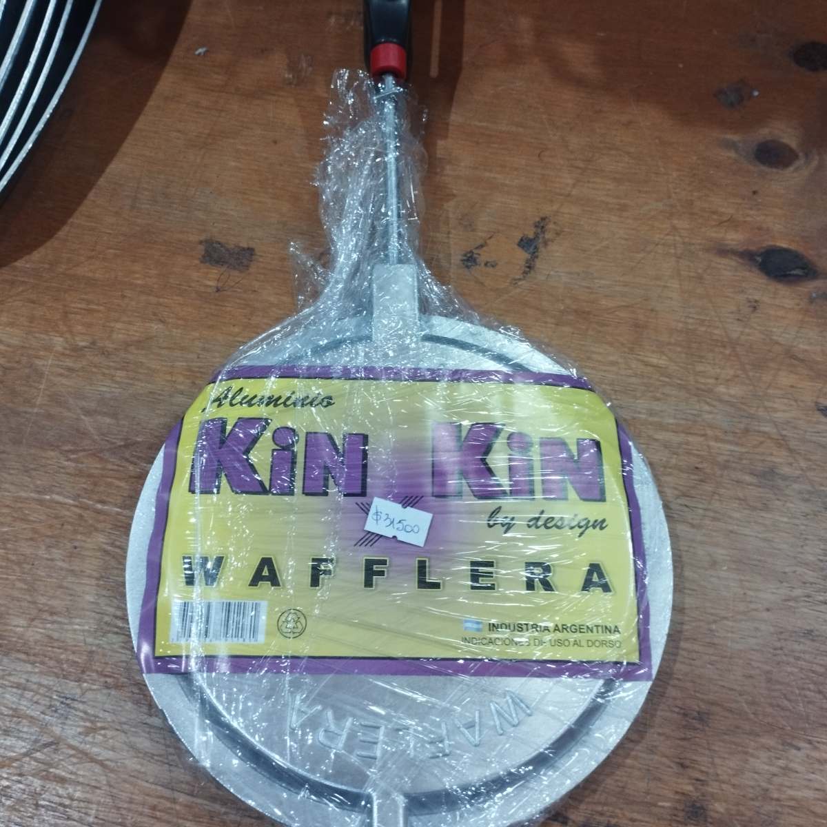 Waflera Aluminio Kin Kin